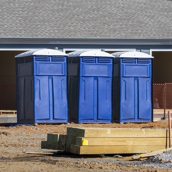 what is the maximum capacity for a single portable toilet in Ravia OK